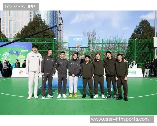 球队主持人杨瀚森与姚明的独特之处及其在篮球场上的不同表现分析